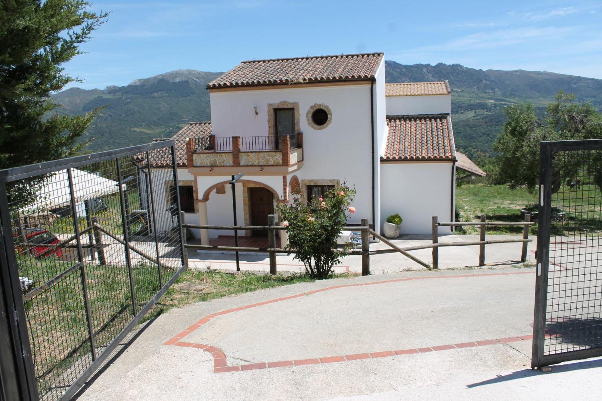 Apartamento Valle Del Guadiaro Cortes de la Frontera Kültér fotó